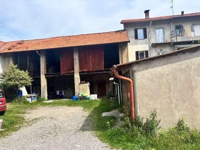 Rustico / Casale in vendita a Fino Mornasco CO