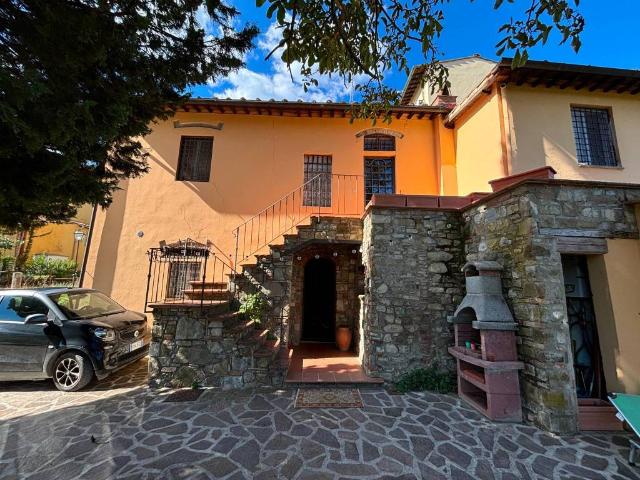Rustico / Casale in vendita a Firenze FI