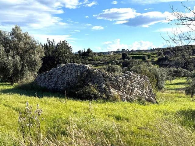 Rustico / Casale in vendita a Floridia SR
