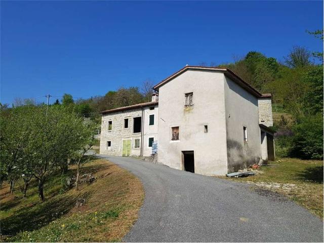 Rustico / Casale in vendita a Fregona TV