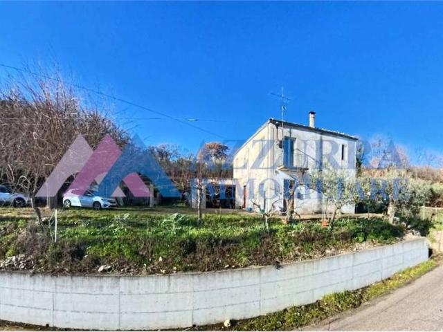 Rustico / Casale in vendita a Fresagrandinaria CH