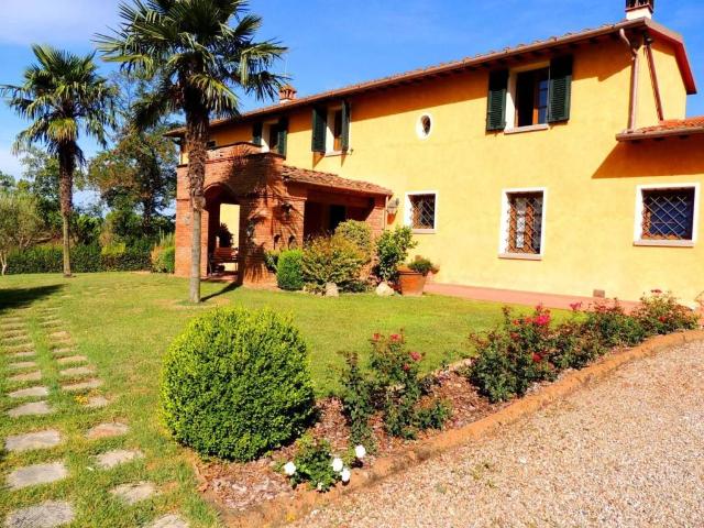 Rustico / Casale in vendita a Fucecchio FI