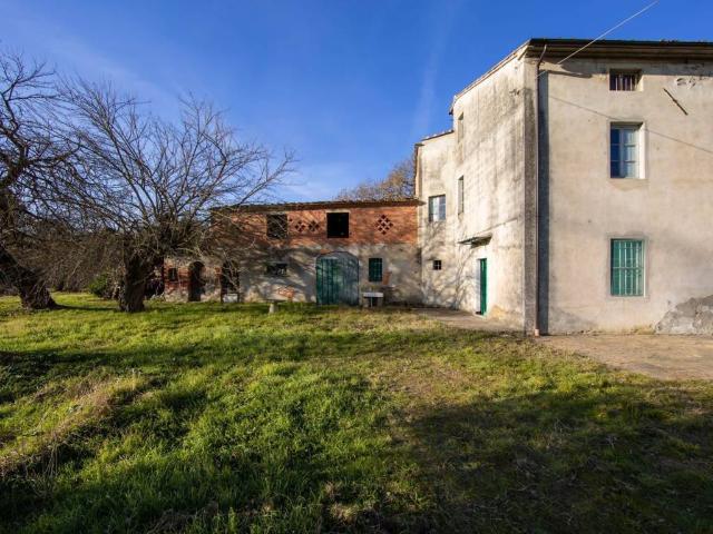 Rustico / Casale in vendita a Fucecchio FI