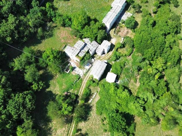 Rustico / Casale in vendita a Fumane VR