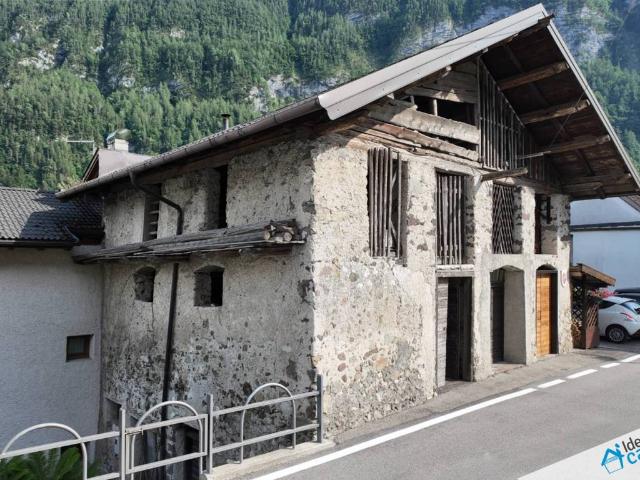 Rustico / Casale in vendita a Imer TN
