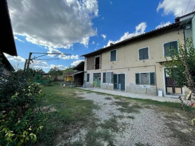 Rustico / Casale in vendita a Incisa Scapaccino AT