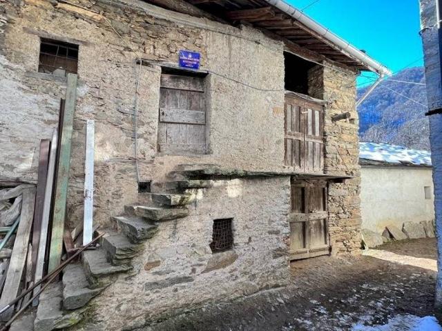 Rustico / Casale in vendita a Isasca CN
