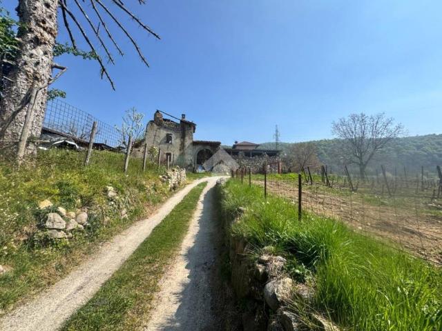 Rustico / Casale in vendita a Iseo BS