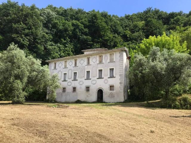 Rustico / Casale in vendita a Isola del Liri FR
