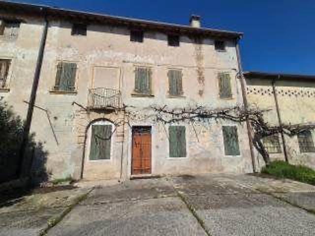 Rustico / Casale in vendita a Isola della Scala VR