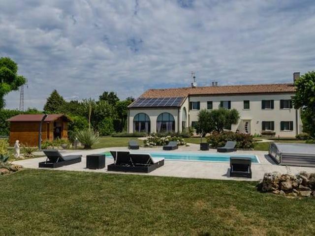 Rustico / Casale in vendita a Jesolo VE