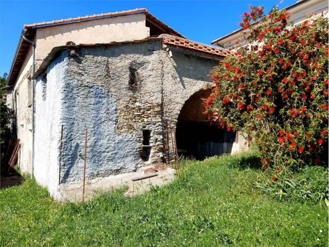 Rustico / Casale in vendita a Onzo SV