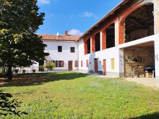 Rustico / Casale in vendita a Odalengo Grande AL