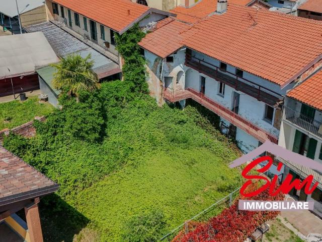 Rustico / Casale in vendita a Oleggio NO