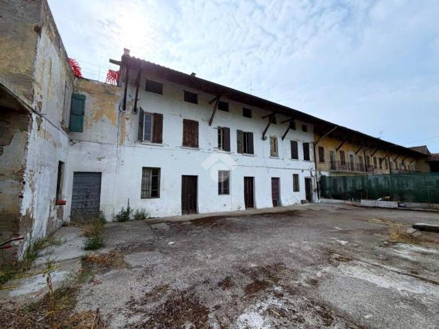 Rustico / Casale in vendita a Orzinuovi BS
