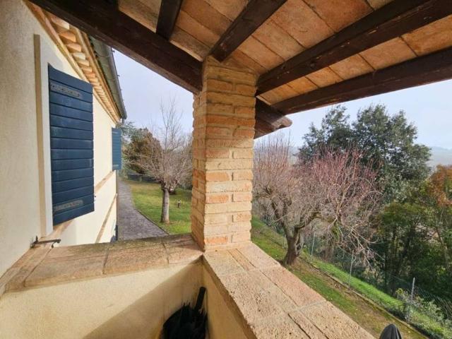 Rustico / Casale in vendita a Osimo AN