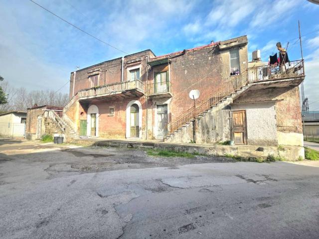 Rustico / Casale in vendita a Ottaviano NA