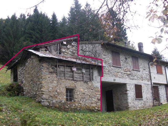 Rustico / Casale in vendita a Lozio BS
