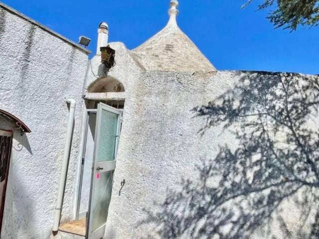Rustico / Casale in vendita a Locorotondo BA