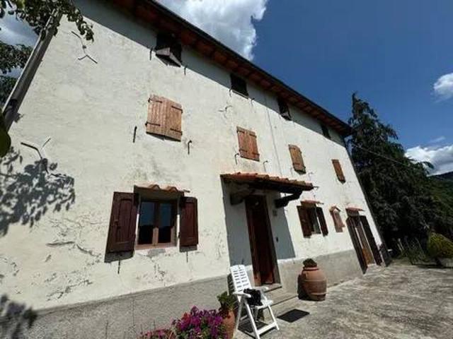 Rustico / Casale in vendita a Londa FI