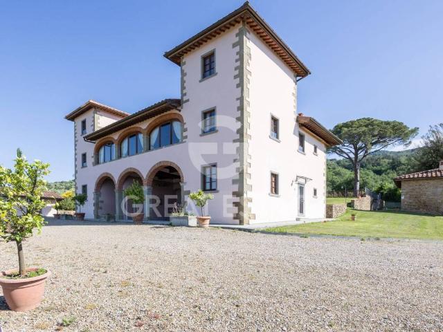 Rustico / Casale in vendita a Loro Ciuffenna AR
