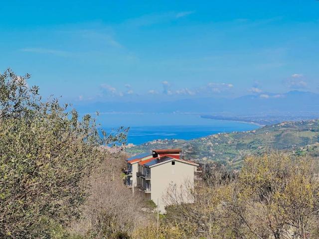 Rustico / Casale in vendita a Laureana Cilento SA