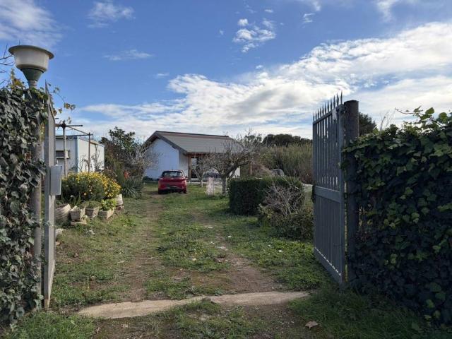 Rustico / Casale in vendita a Ladispoli RM