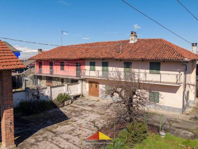 Rustico / Casale in vendita a Lagnasco CN