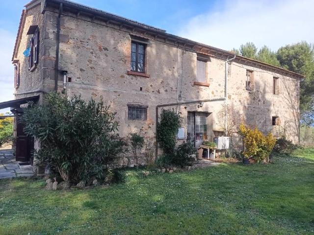Rustico / Casale in vendita a Lajatico PI