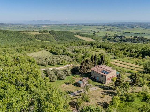 Rustico / Casale in vendita a Lajatico PI