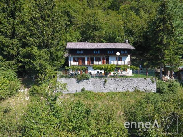 Rustico / Casale in vendita a Lamon BL