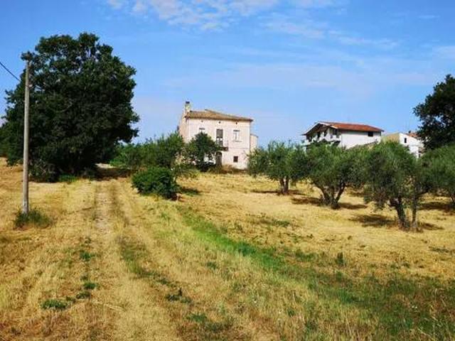 Rustico / Casale in vendita a Lanciano CH