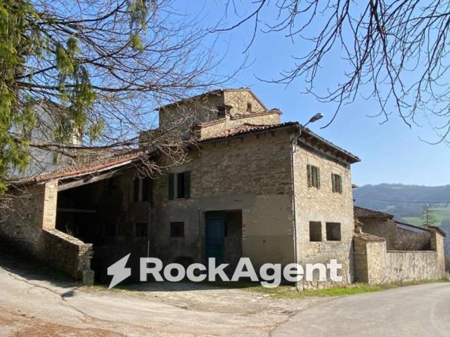 Rustico / Casale in vendita a Langhirano PR