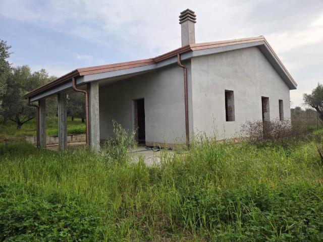 Rustico / Casale in vendita a Lanuvio RM