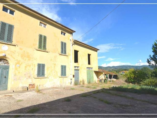 Rustico / Casale in vendita a Larciano PT