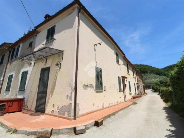 Rustico / Casale in vendita a Larciano PT