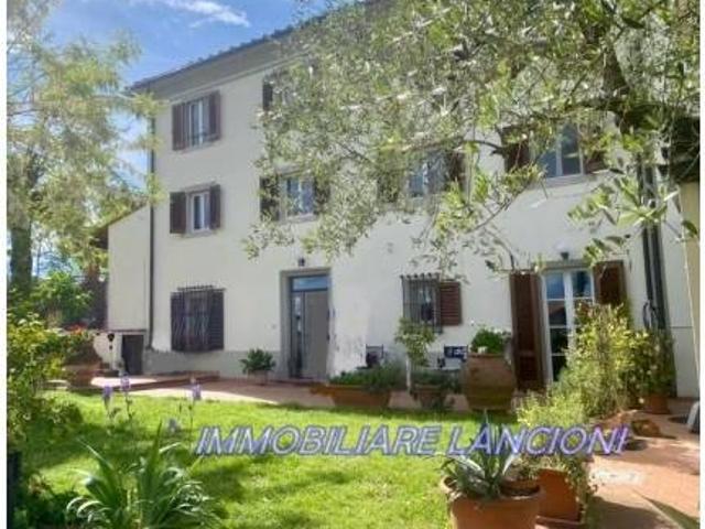 Casa indipendente in vendita a Lastra a Signa FI