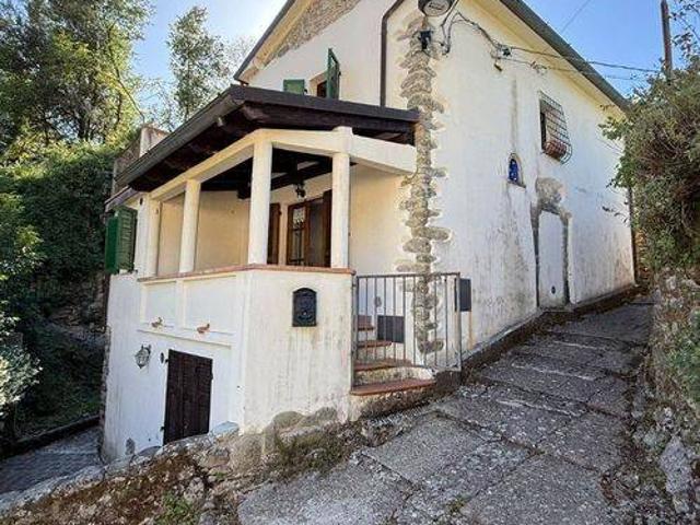 Rustico / Casale in vendita a Licciana Nardi MS