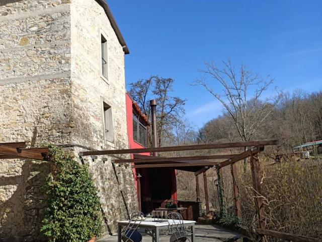 Rustico / Casale in vendita a Licciana Nardi MS