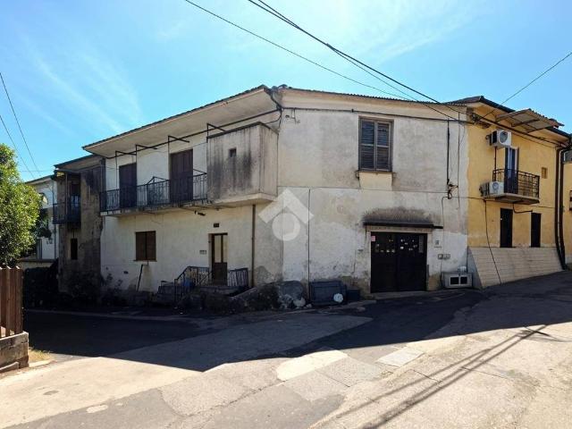 Rustico / Casale in vendita a Limatola BN