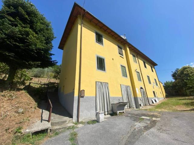 Rustico / Casale in vendita a Lucca LU