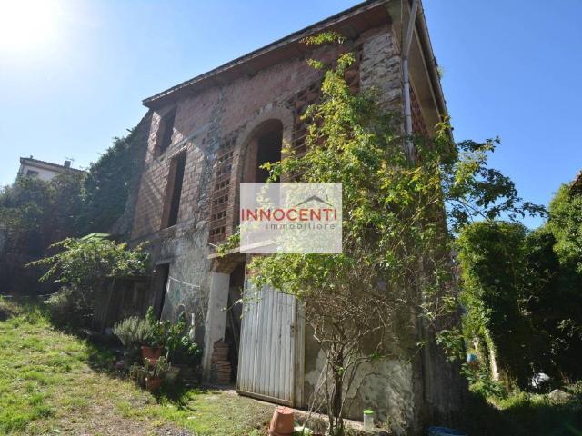 Rustico / Casale in vendita a Lucca LU