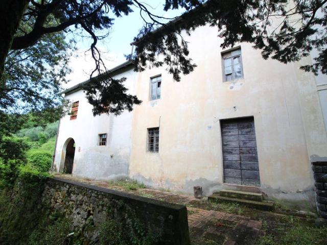 Rustico / Casale in vendita a Lucca LU