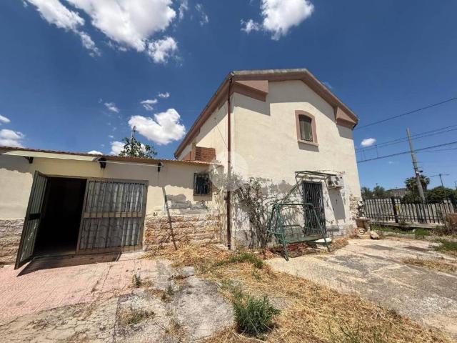 Rustico / Casale in vendita a Lucera FG