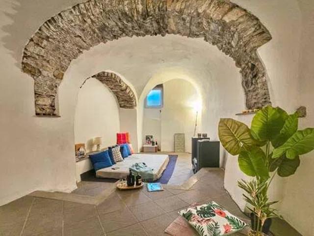 Rustico / Casale in vendita a Lucinasco IM