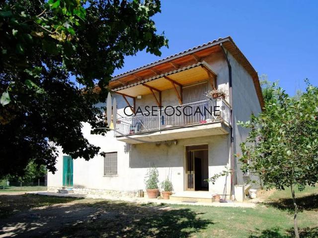 Rustico / Casale in vendita a Lucignano AR