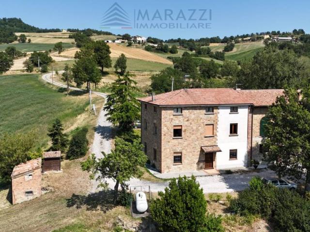 Rustico / Casale in vendita a Lugagnano Val d'Arda PC