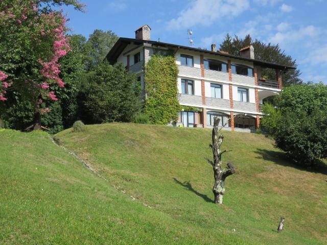 Rustico / Casale in vendita a Luino VA