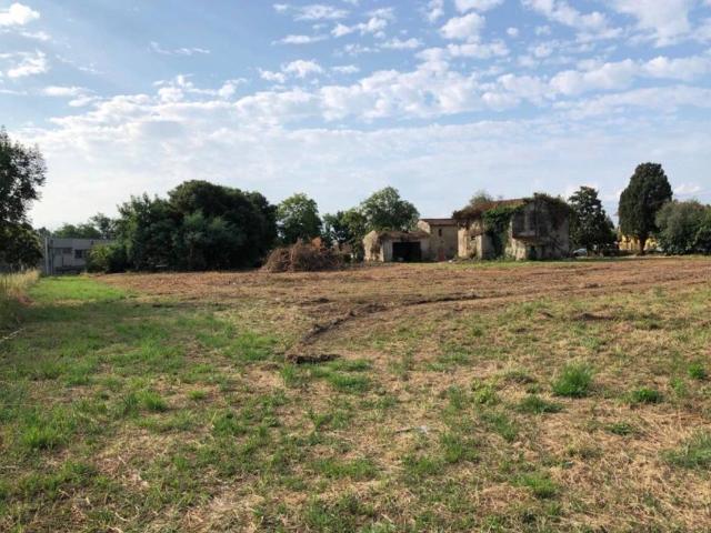 Rustico / Casale in vendita a Luni SP