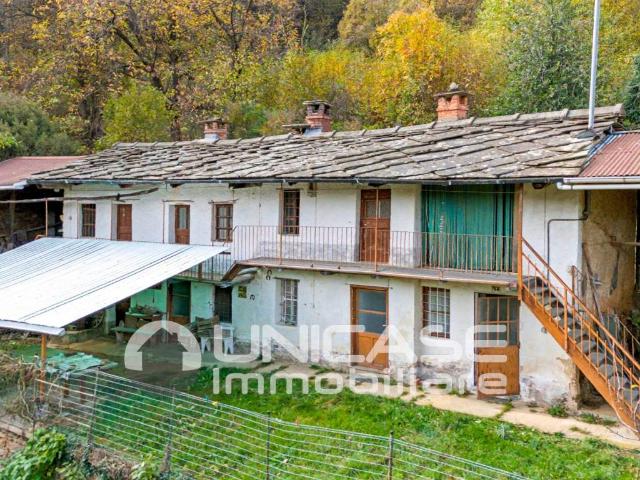 Rustico / Casale in vendita a Lusernetta TO